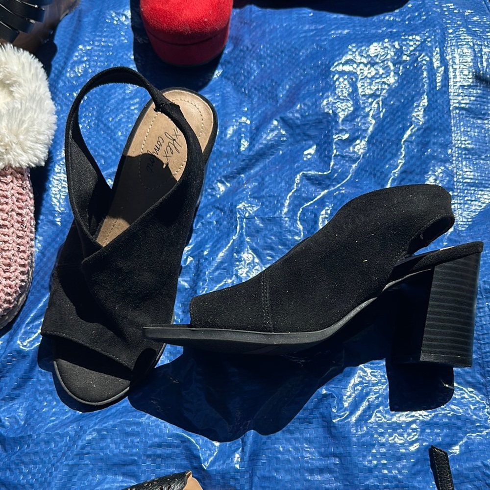Women's Black Heeled Sandals